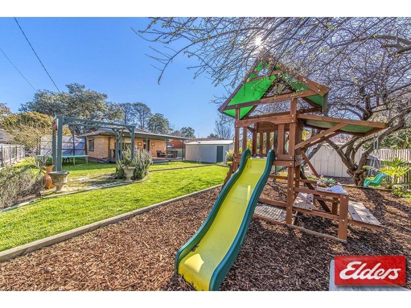 15 Fullagar Crescent, Higgins ACT 2615