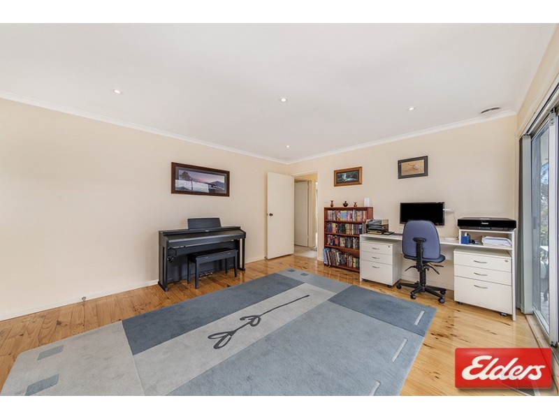 21 Booth Crescent, Cook ACT 2614