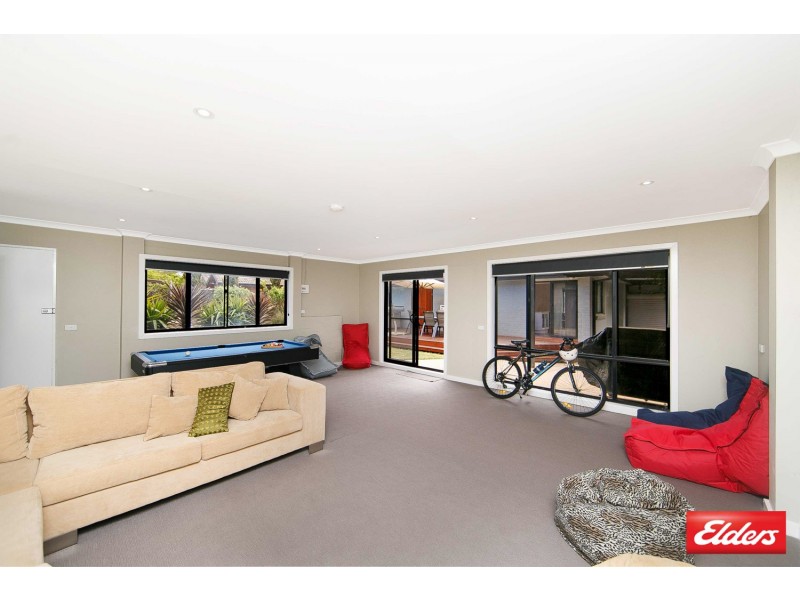 17 Grylls Crescent, Cook ACT 2614
