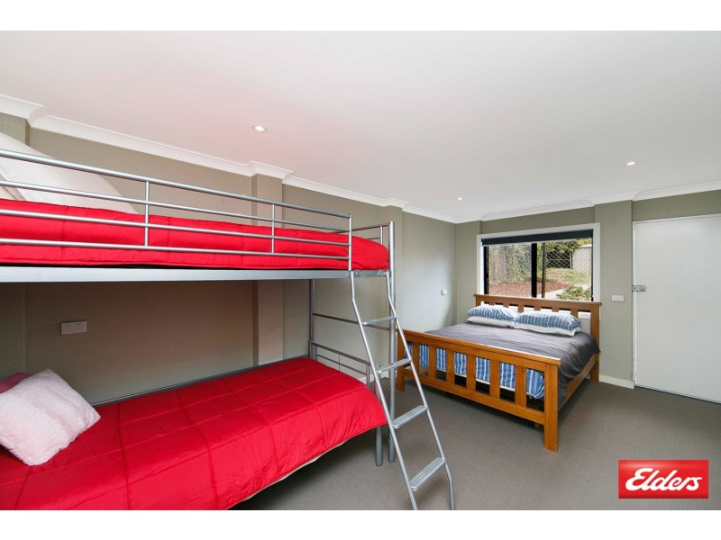 17 Grylls Crescent, Cook ACT 2614