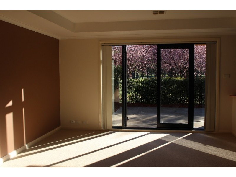 18/50 Ellenborough Street,, Lyneham ACT 2602