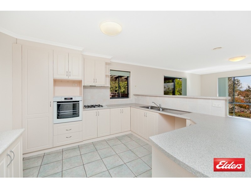 11 Favell Place, Gordon ACT 2906