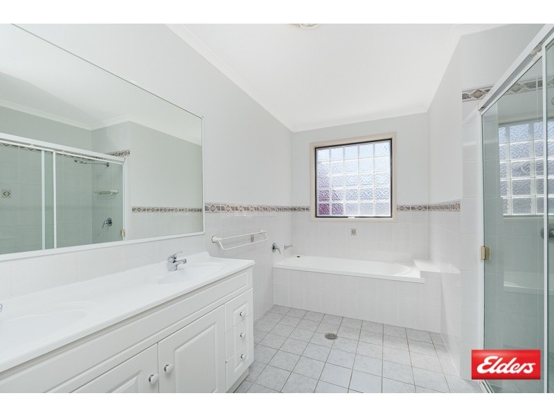 11 Favell Place, Gordon ACT 2906