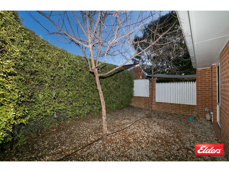 2/24 Hugh McKay Crescent, Dunlop ACT 2615