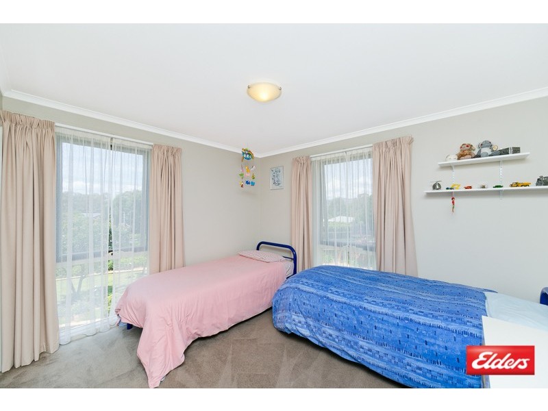 4 Ruthven Street, Gowrie ACT 2904