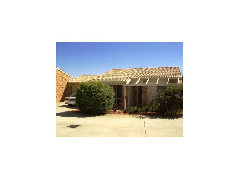 2/5 Figg Place, Palmerston ACT 2913