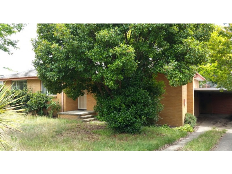 13 Mackellar Crescent, Cook ACT 2614