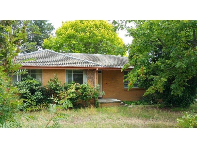 13 Mackellar Crescent, Cook ACT 2614