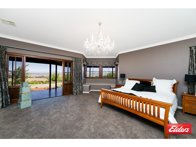 206 Gooromon Ponds Road, Wallaroo NSW 2618