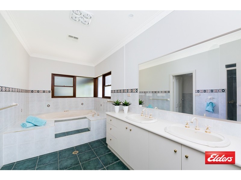 206 Gooromon Ponds Road, Wallaroo NSW 2618