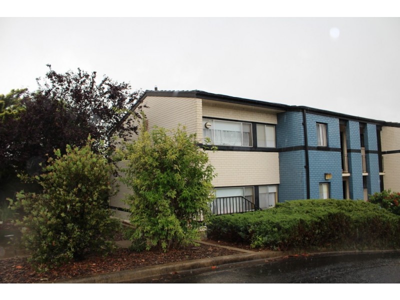 1/58 Bennelong Crescent, Macquarie ACT 2614