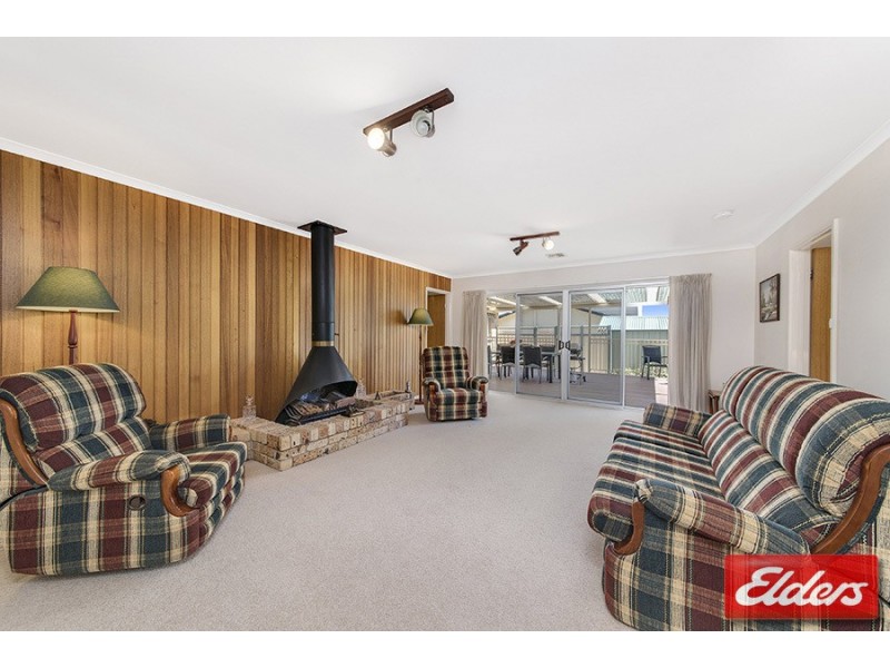 31 Mackellar Crescent, Cook ACT 2614