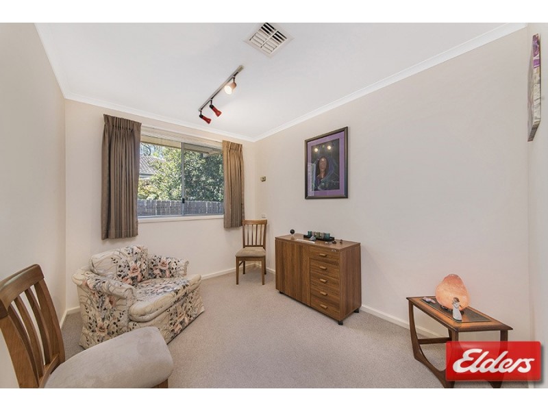 31 Mackellar Crescent, Cook ACT 2614