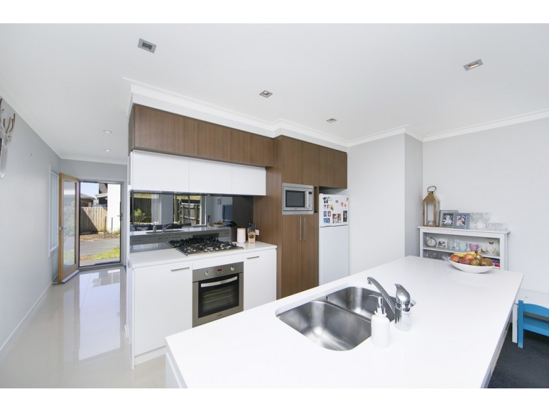 7/50 Victoria Owen Circuit, Casey ACT 2913