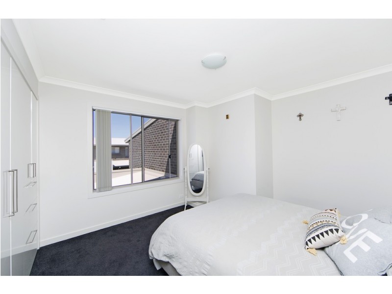 7/50 Victoria Owen Circuit, Casey ACT 2913