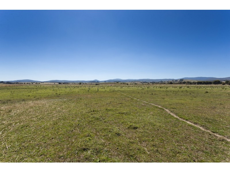 495 Plains Road, Hoskinstown NSW 2621