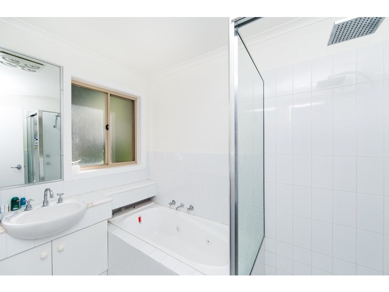 37 Britten Jones Drive, Holt ACT 2615