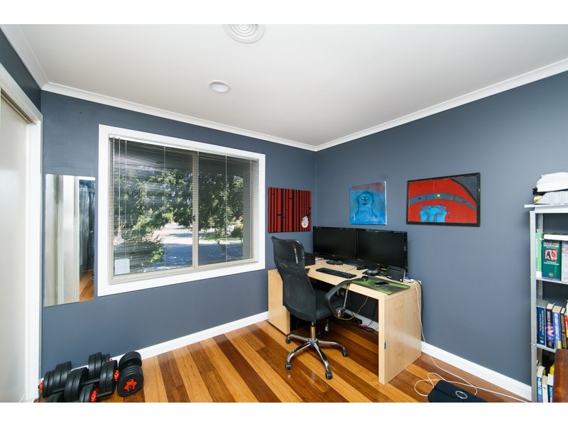 37 Britten Jones Drive, Holt ACT 2615