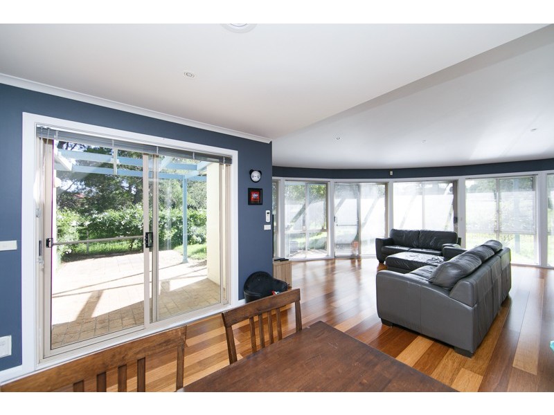 37 Britten Jones Drive, Holt ACT 2615