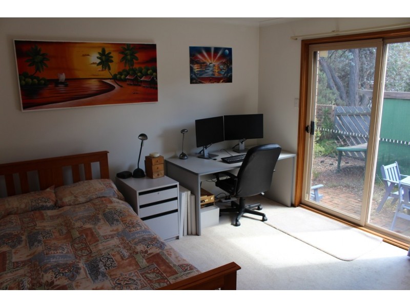 10/35 CRISP CIRCUIT, Bruce ACT 2617