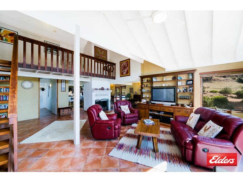 113 McCarthy Road, Wallaroo NSW 2618