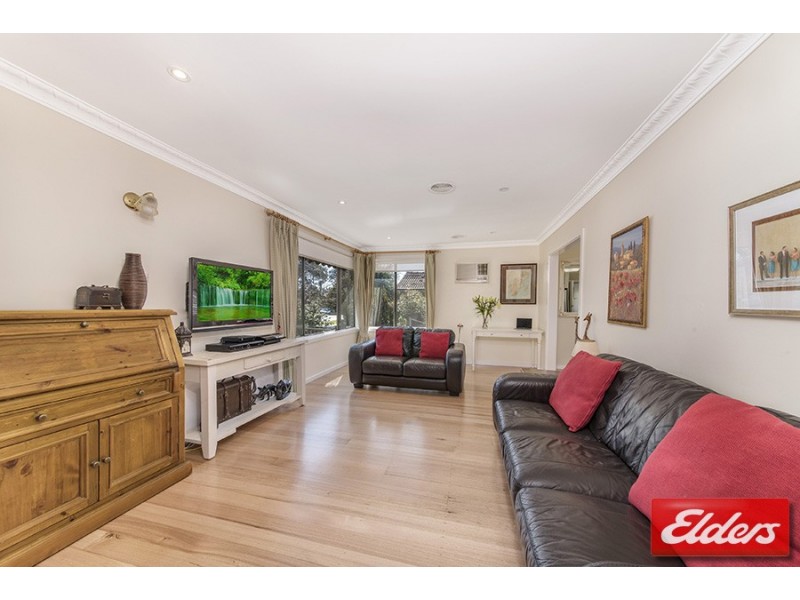 15 Fullagar Crescent, Higgins ACT 2615