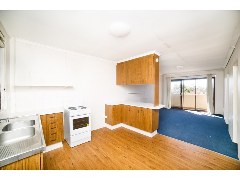 3/8 BEETALOO STREET, Hawker ACT 2614