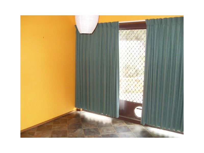 10/100 CHEWINGS STREET, Page ACT 2614