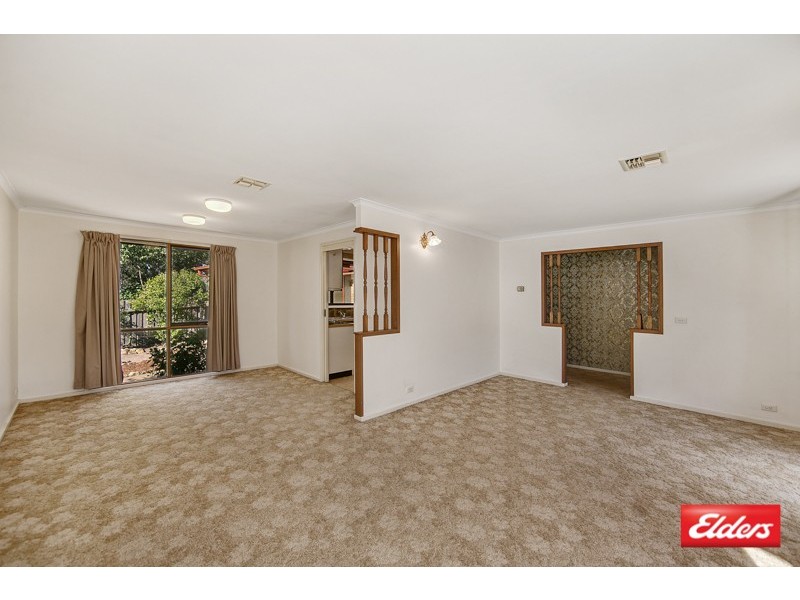 8 Downing Place, Cook ACT 2614