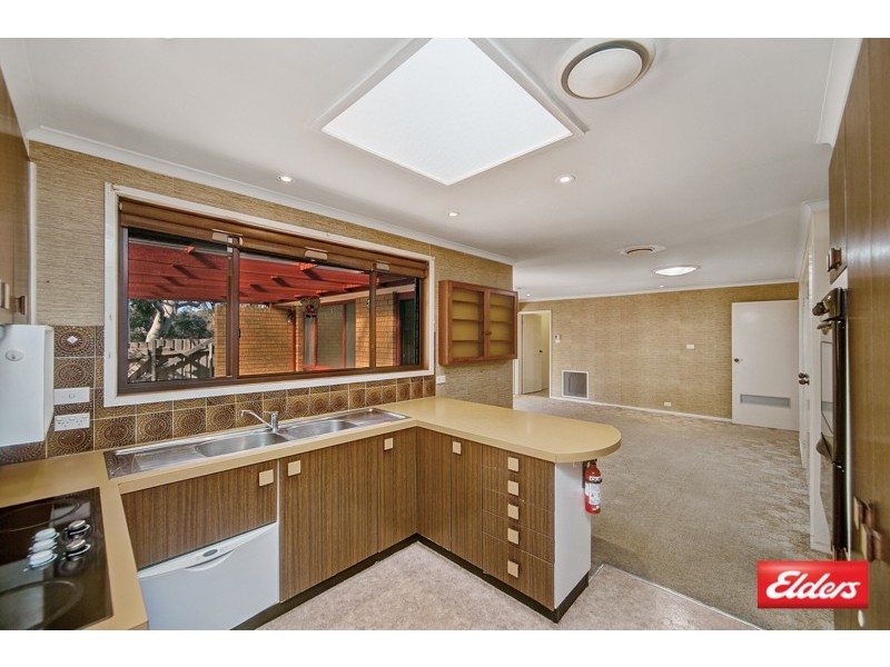 8 Downing Place, Cook ACT 2614