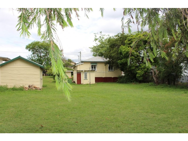 15 WIGGINS STREET, Gatton QLD 4343