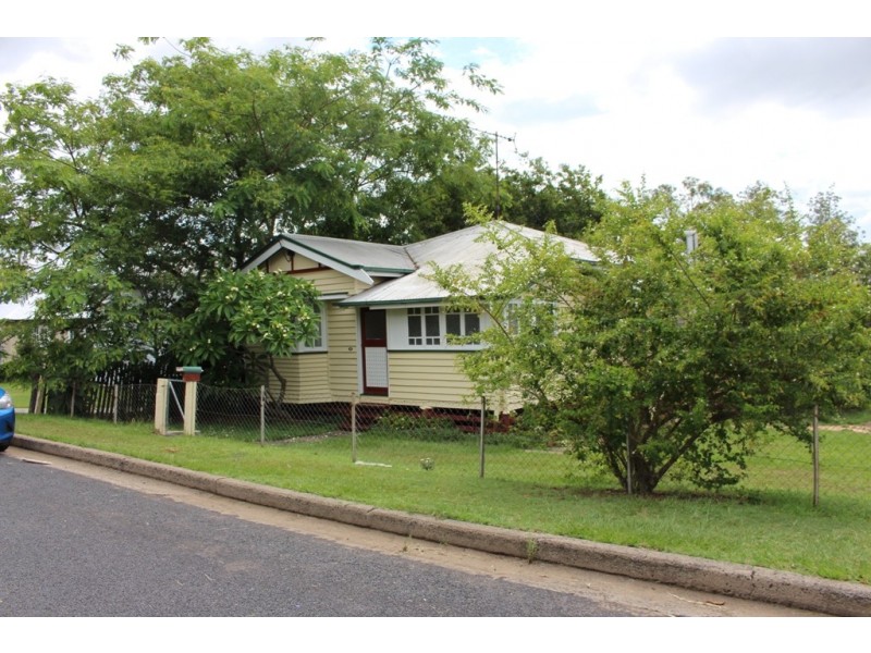 15 WIGGINS STREET, Gatton QLD 4343