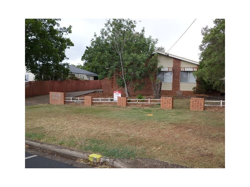 1/104 COCHRANE STREET, Gatton QLD 4343