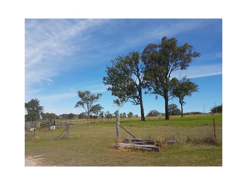 221 FLAGSTONE CREEK ROAD, Carpendale QLD 4344