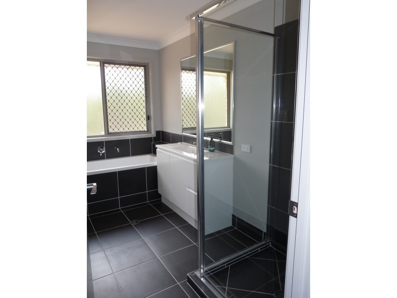 123 PETA DRIVE, Woodlands QLD 4343