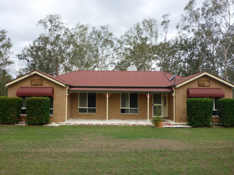 1 Lewis Court, Lockyer Waters QLD 4311