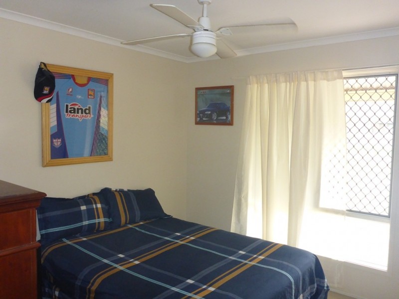 1 Lewis Court, Lockyer Waters QLD 4311