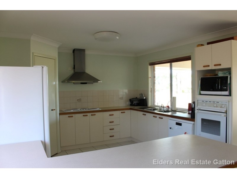 16 ANNA COURT, Placid Hills QLD 4343