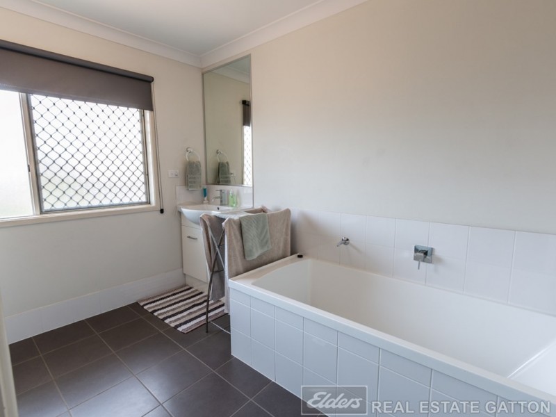 52 Bentley Dr, Regency Downs QLD 4341
