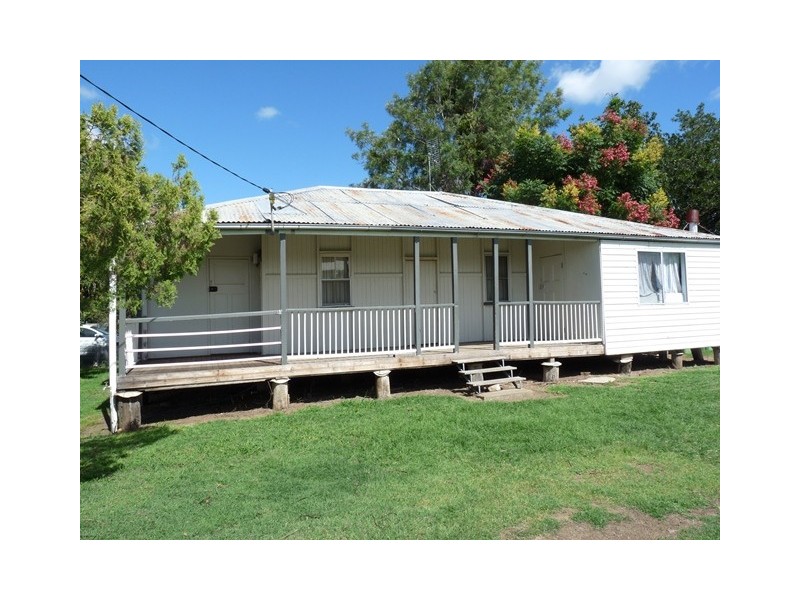 11 Glenore Grove Road, Forest Hill QLD 4342