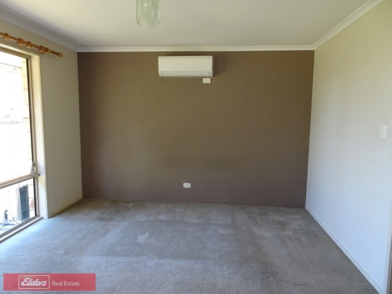 2 Silverbank Court, Lockrose QLD 4342