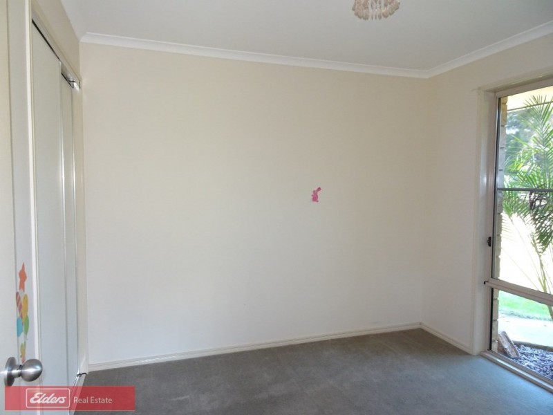 2 Silverbank Court, Lockrose QLD 4342