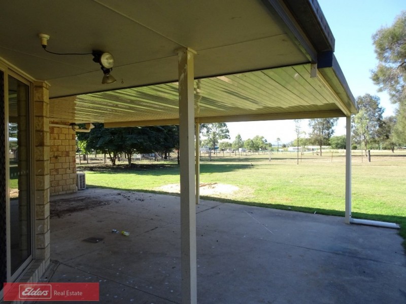 2 Silverbank Court, Lockrose QLD 4342