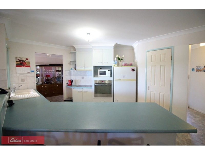 12 Davis Crescent, Gatton QLD 4343