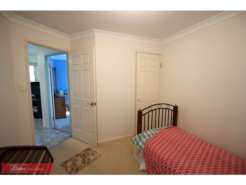 12 Davis Crescent, Gatton QLD 4343