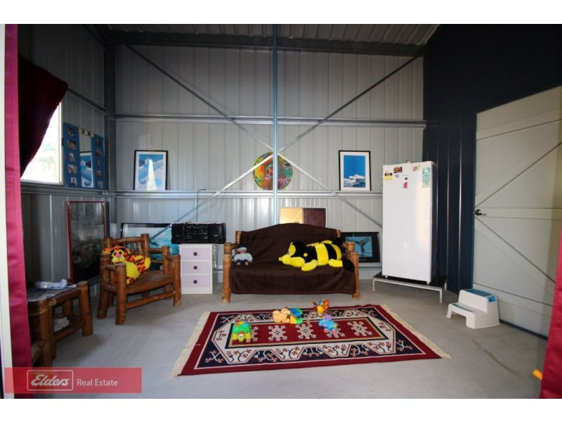 75 Cricket Road, Regency Downs QLD 4341