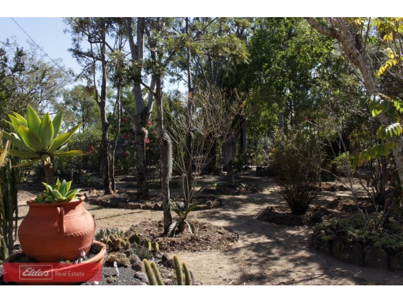 75 Cricket Road, Regency Downs QLD 4341