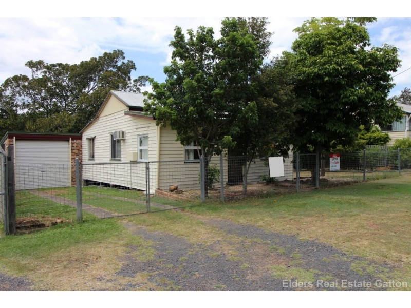 8 Whittle Street, Gatton QLD 4343