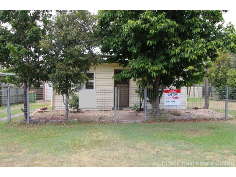 8 Whittle Street, Gatton QLD 4343