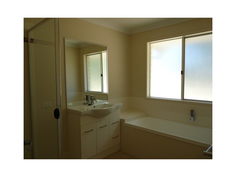 9 Cockatoo Drive, Gatton QLD 4343